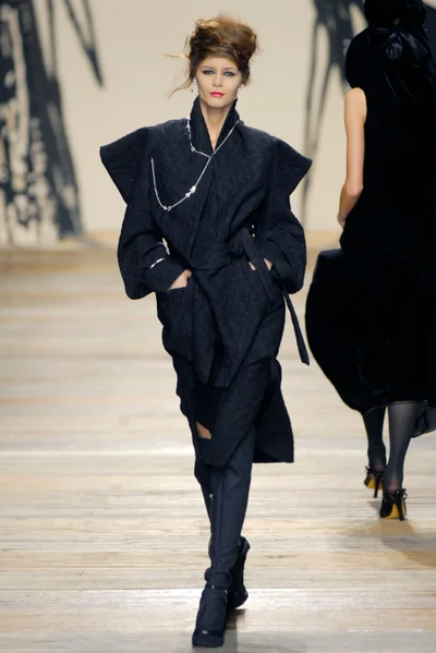 Look 30